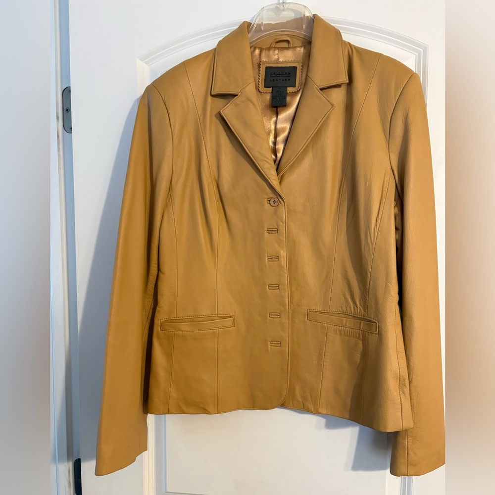 JohnPaulRichard Camel Women's Suit Jacket